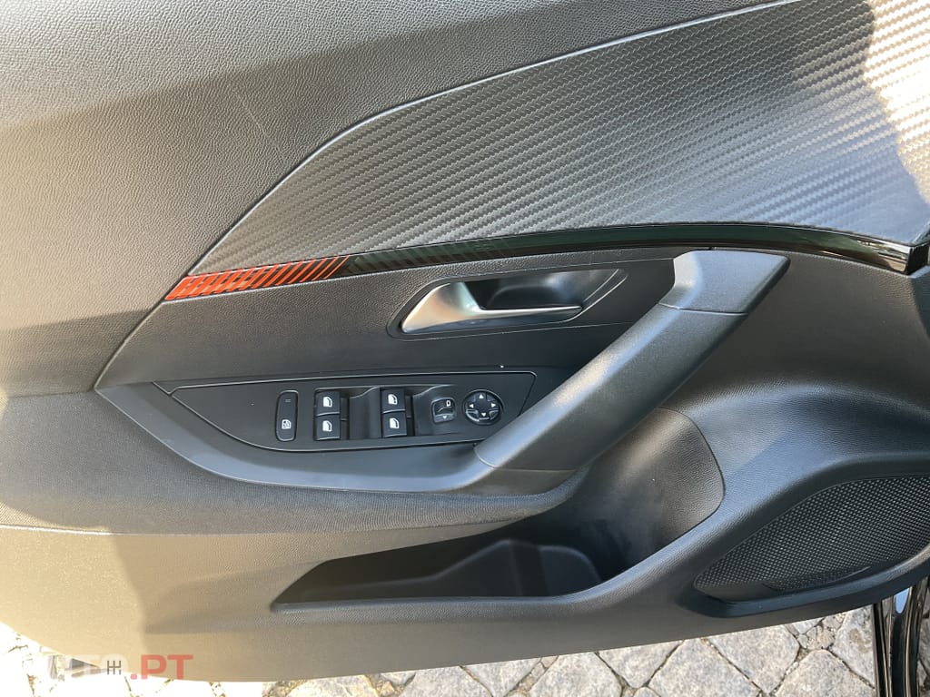 Peugeot 2008 1.5 BlueHDi Active Pack