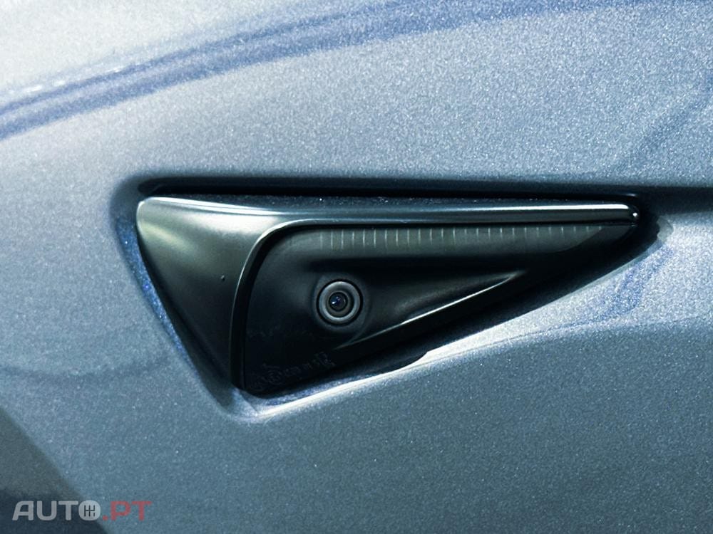 Tesla Model Y Long Range Dual Motor AWD