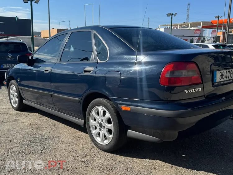 Volvo S40 1.6