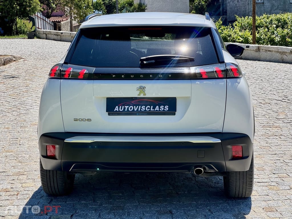 Peugeot 2008 1.5 BlueHDi Allure Pack
