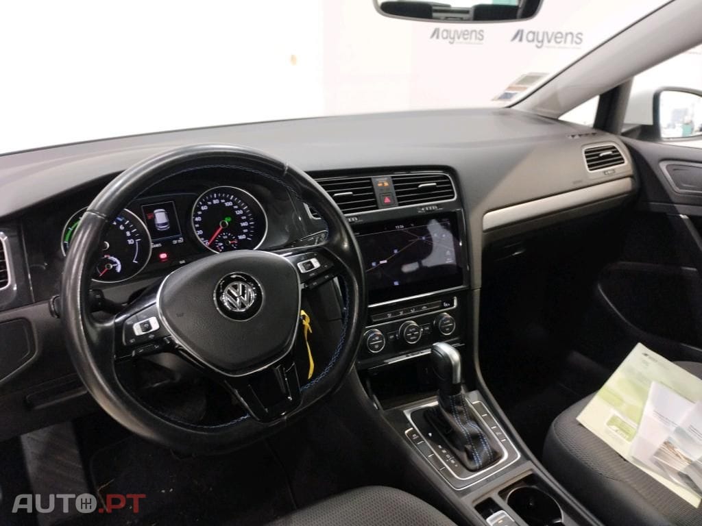 Volkswagen e-Golf AC/DC