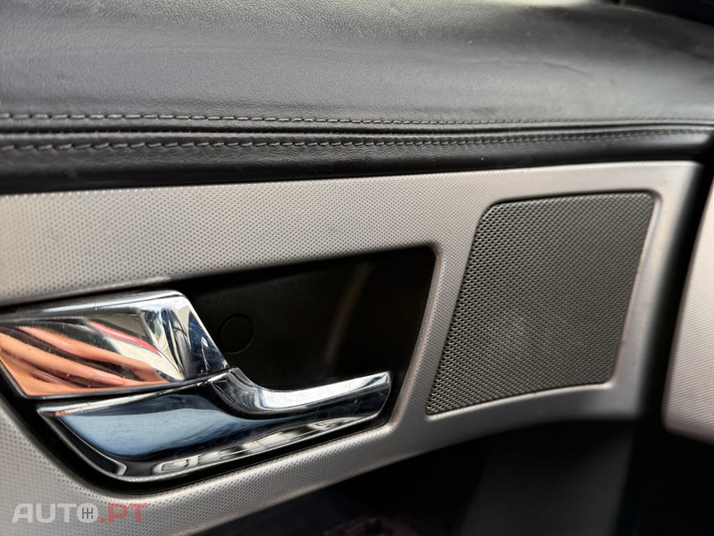 Jaguar XF 2.7 D V6 Premium Luxury