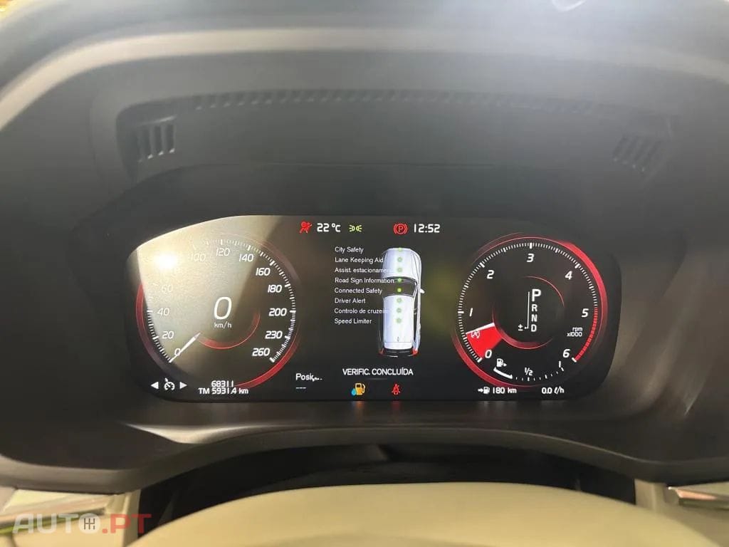 Volvo XC60 2.0 D4 Momentum Plus Geartronic