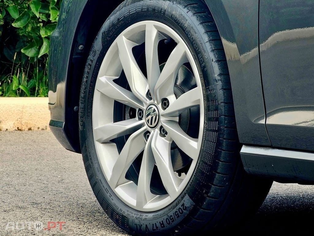 Volkswagen Golf 1.0 TSI Confortline