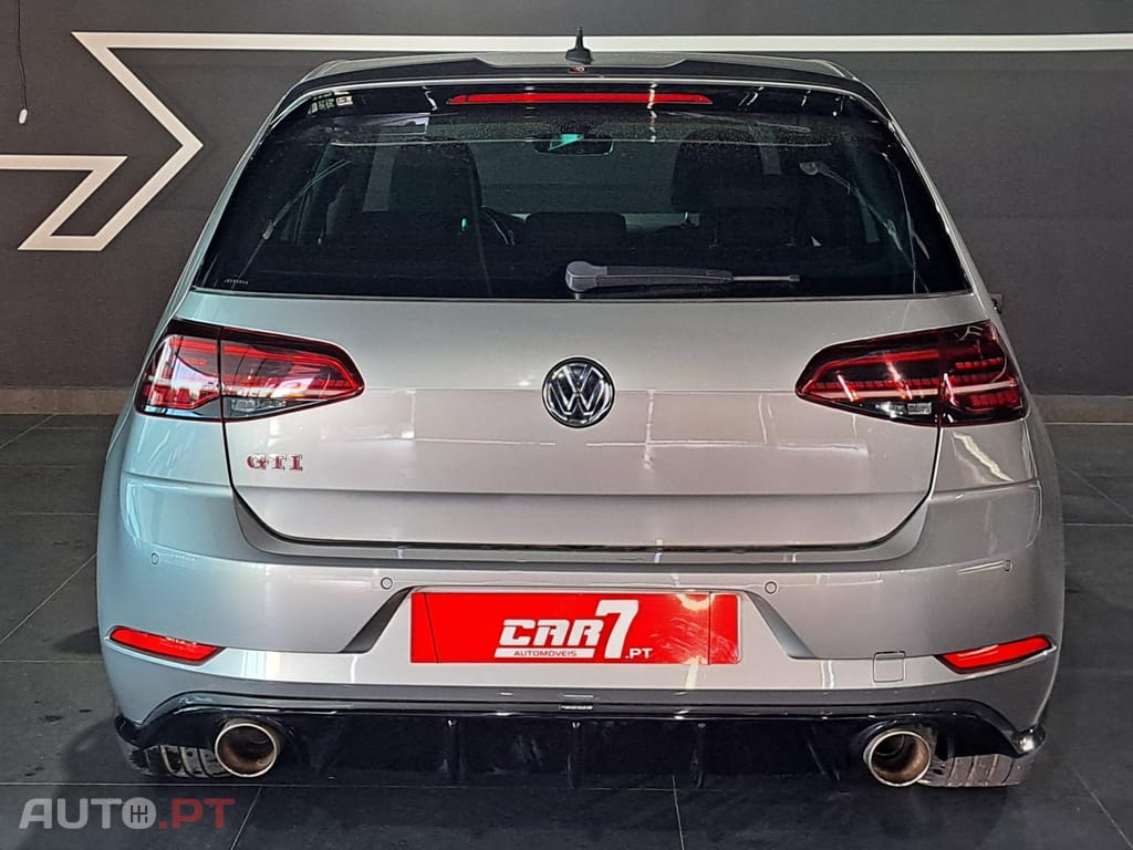 Volkswagen Golf 2.0 TSI GTI DSG Performance
