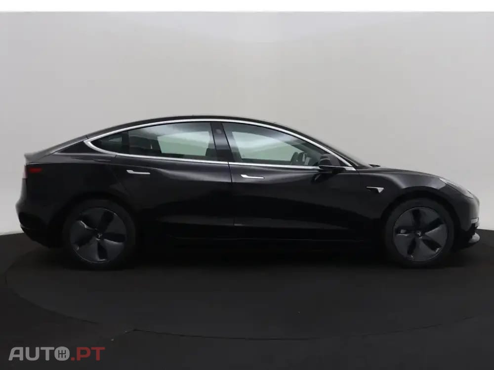 Tesla Model 3 Long-Range Dual Motor AWD