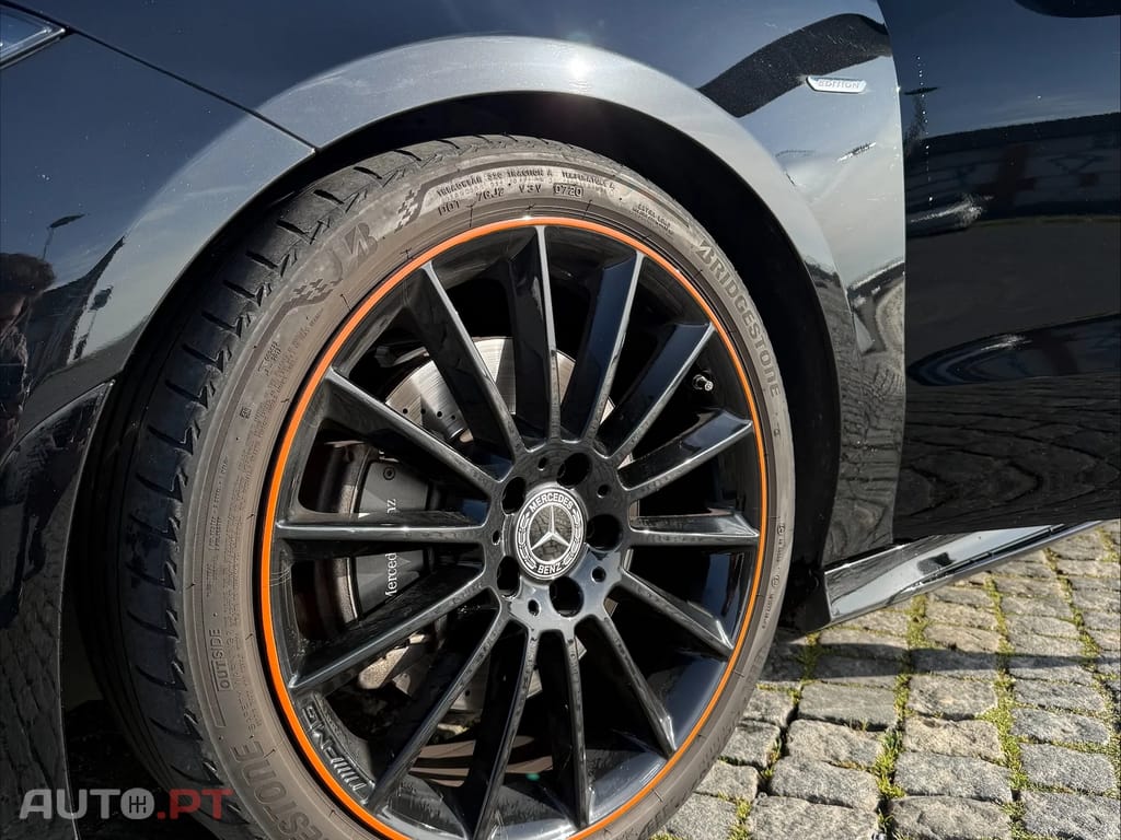 Mercedes-Benz CLA 200 shooting Brake AMG Line Aut. Orange edition