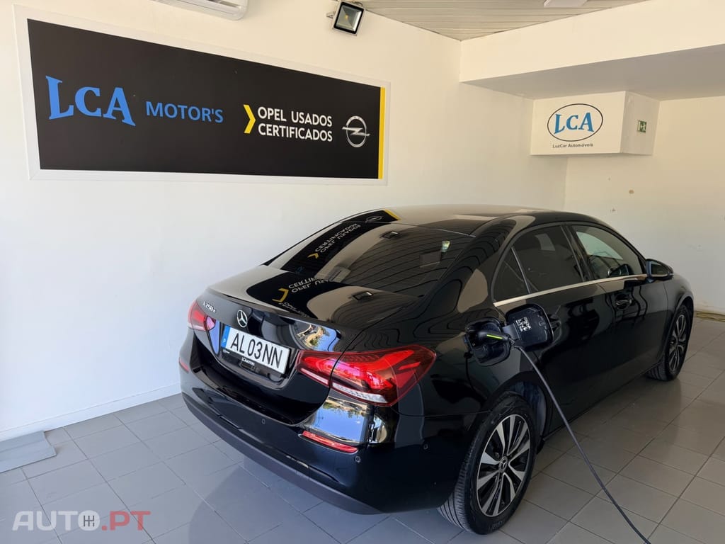 Mercedes-Benz A 250 Limousine Style Plus