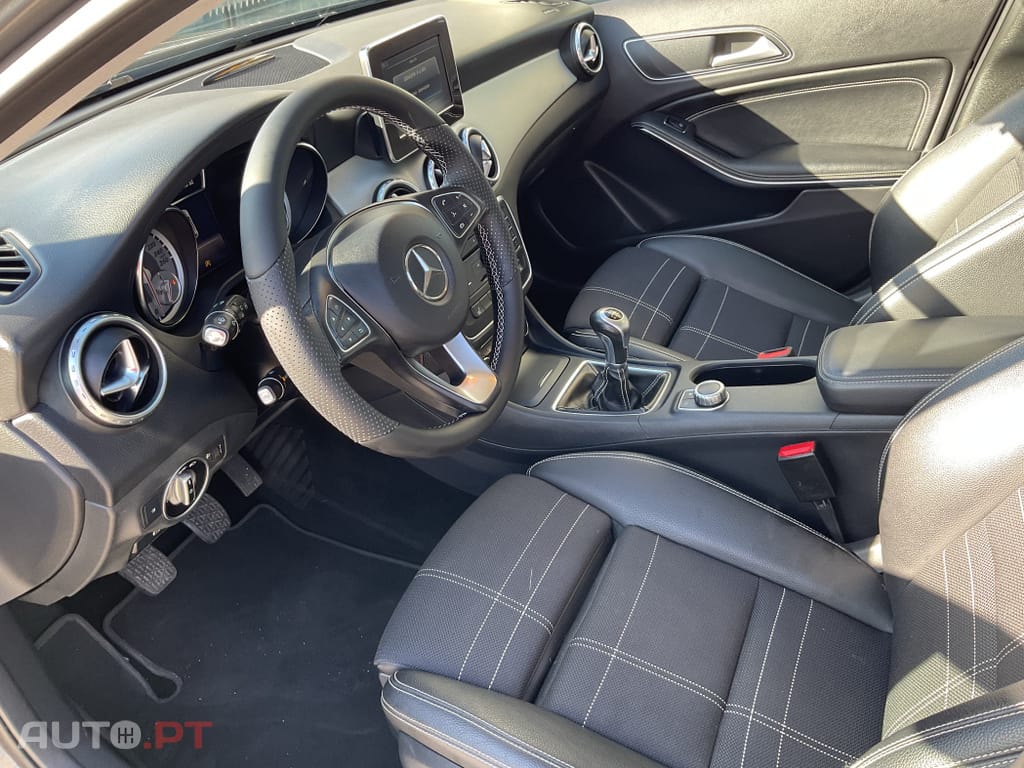 Mercedes-Benz GLA 180 d