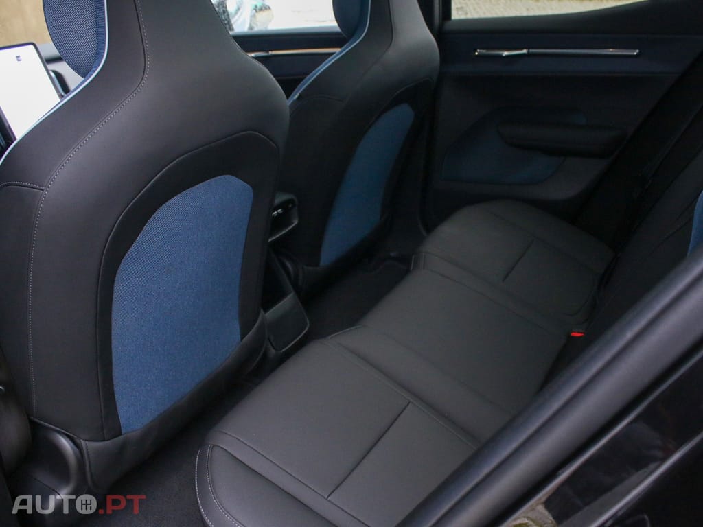 Volvo EX30 69 kWh Single Motor Extended Range Ultra