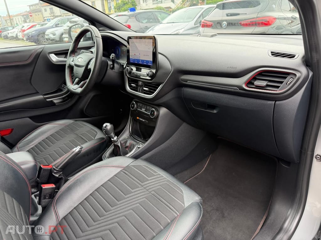 Ford Puma 1.0 EcoBoost MHEV ST-Line X