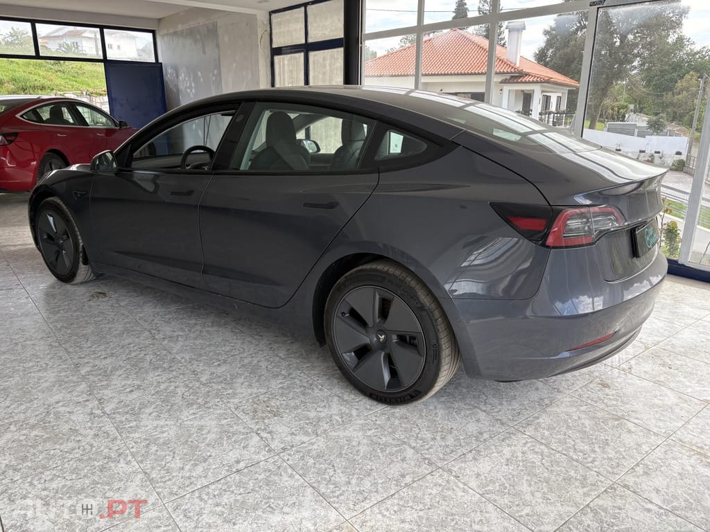Tesla Model 3 Long-Range Dual Motor AWD