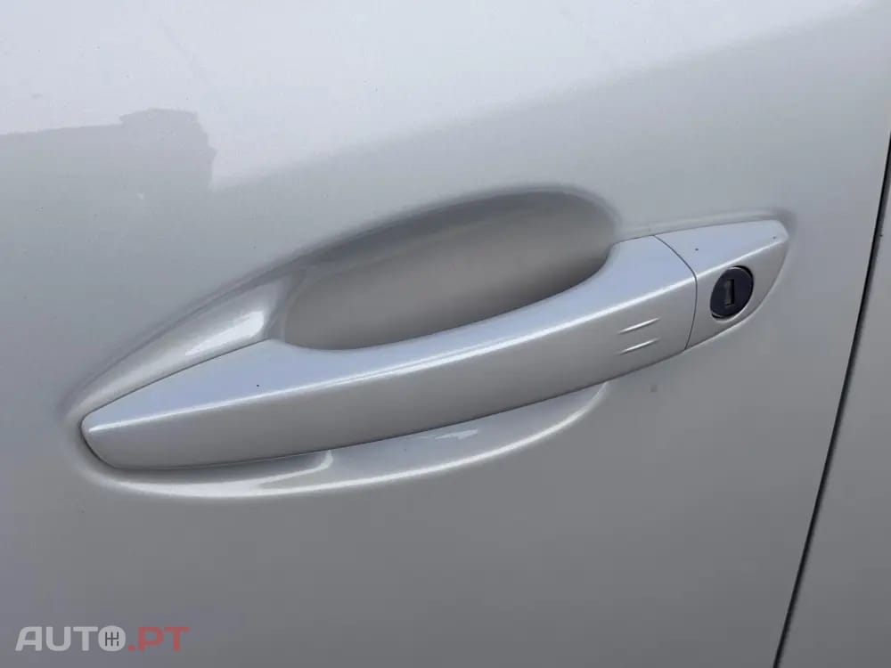 Peugeot 5008 1.2 PureTech Allure EAT8