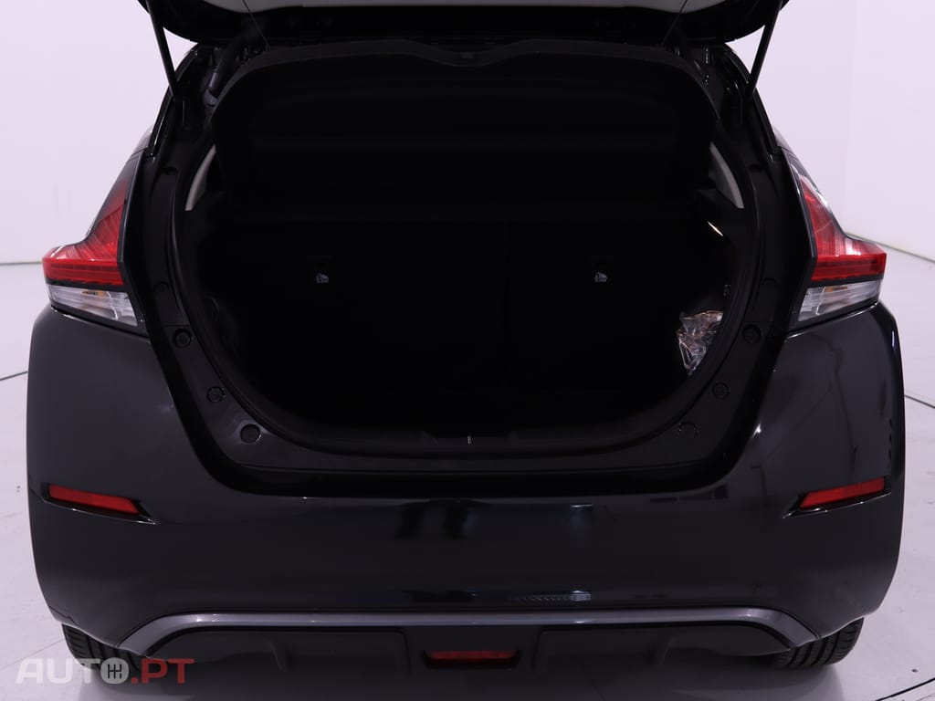 Nissan Leaf 5p 40kwh Acenta