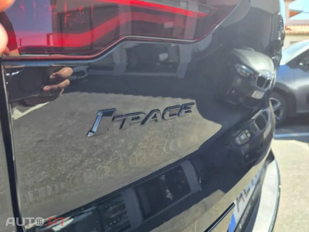 Jaguar I-Pace EV400 R-Dynamic SE AWD