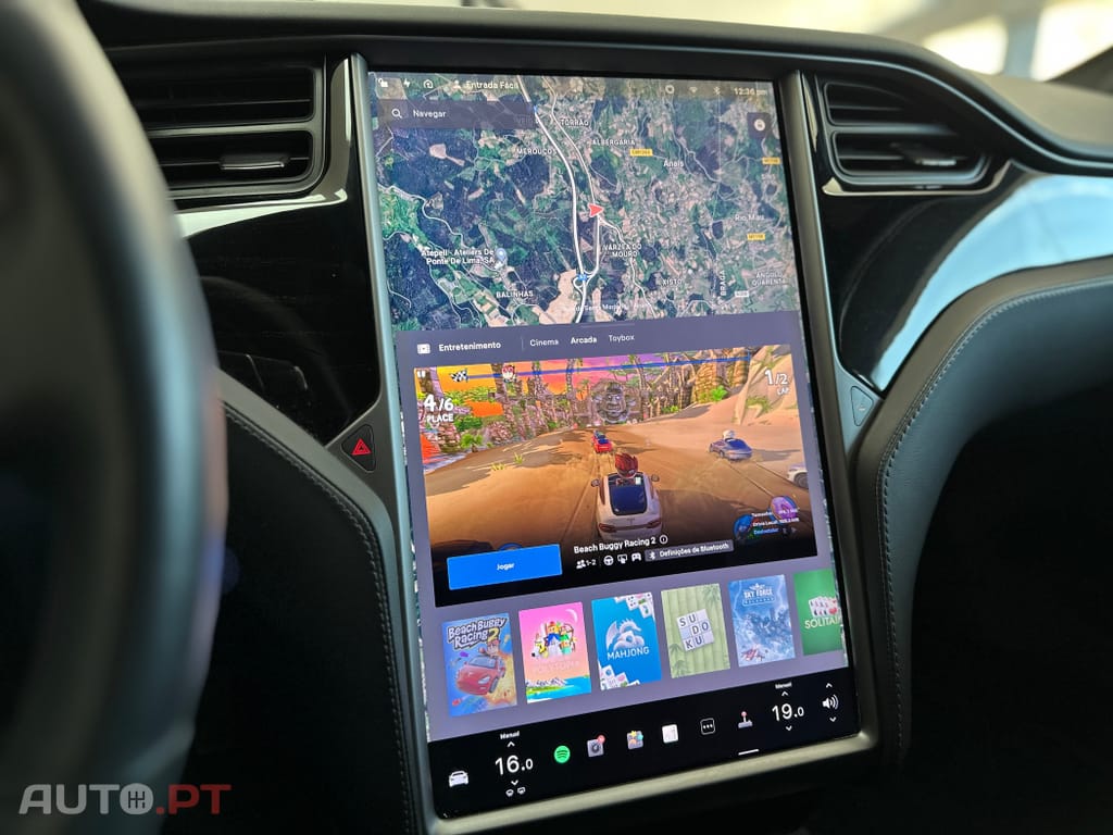 Tesla Model S Standard Range