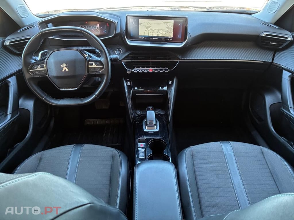 Peugeot 2008 1.5 BlueHDi Allure Pack EAT8