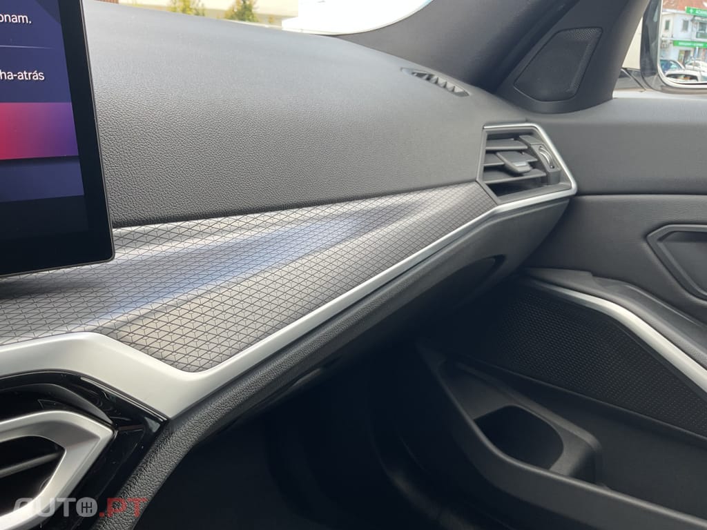 BMW 330 e Pack M Auto