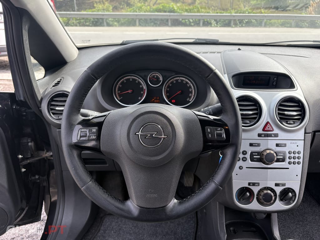 Opel Corsa 1.2 Enjoy