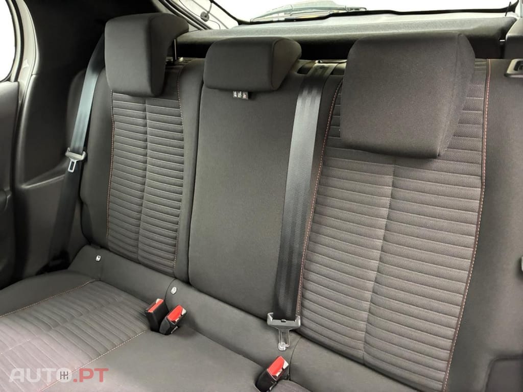 Peugeot E-208 50 kWh Active Pack