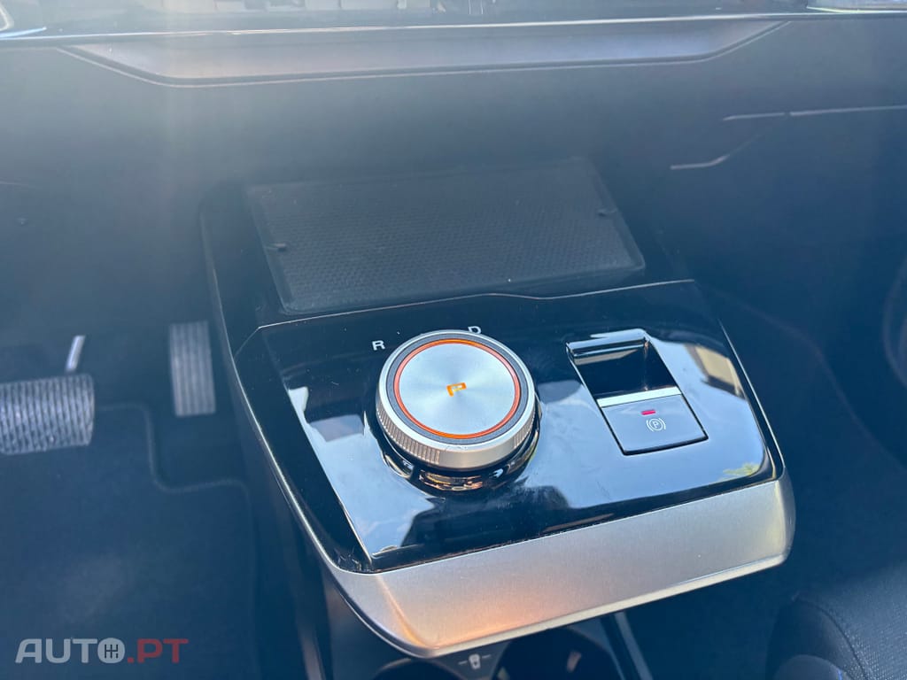 MG MG4 64 kWh Luxury