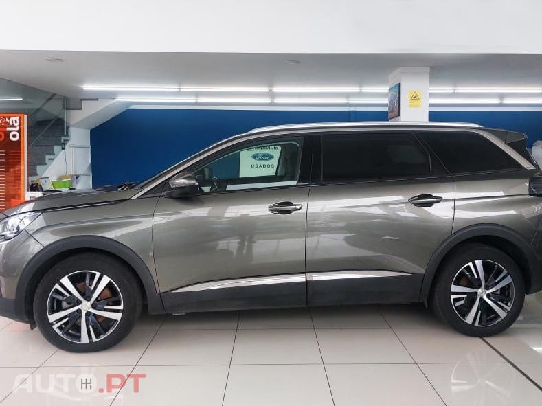 Peugeot 5008 1.5 BlueHDi Allure EAT8