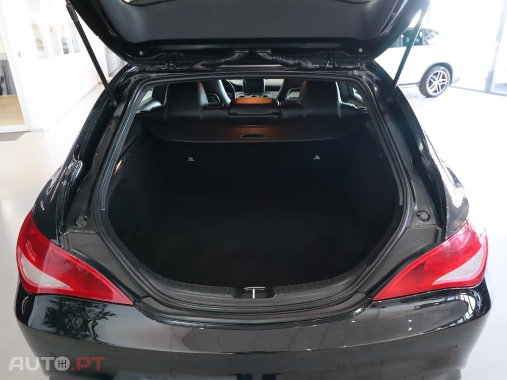 Mercedes-Benz CLA 180 d Shooting Brake