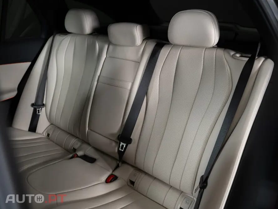 Mercedes-Benz E 300 4Matic AMG Line