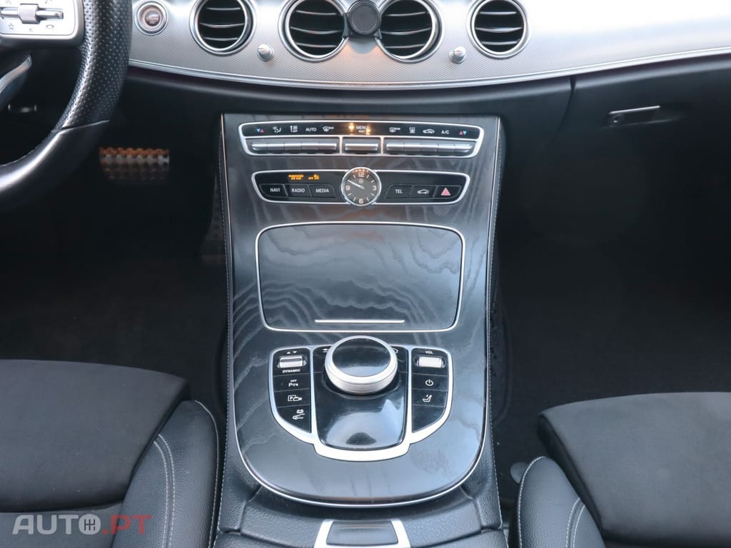 Mercedes-Benz E 300 Amg Line