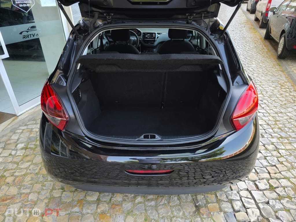 Peugeot 208 1.6 BlueHDi Active