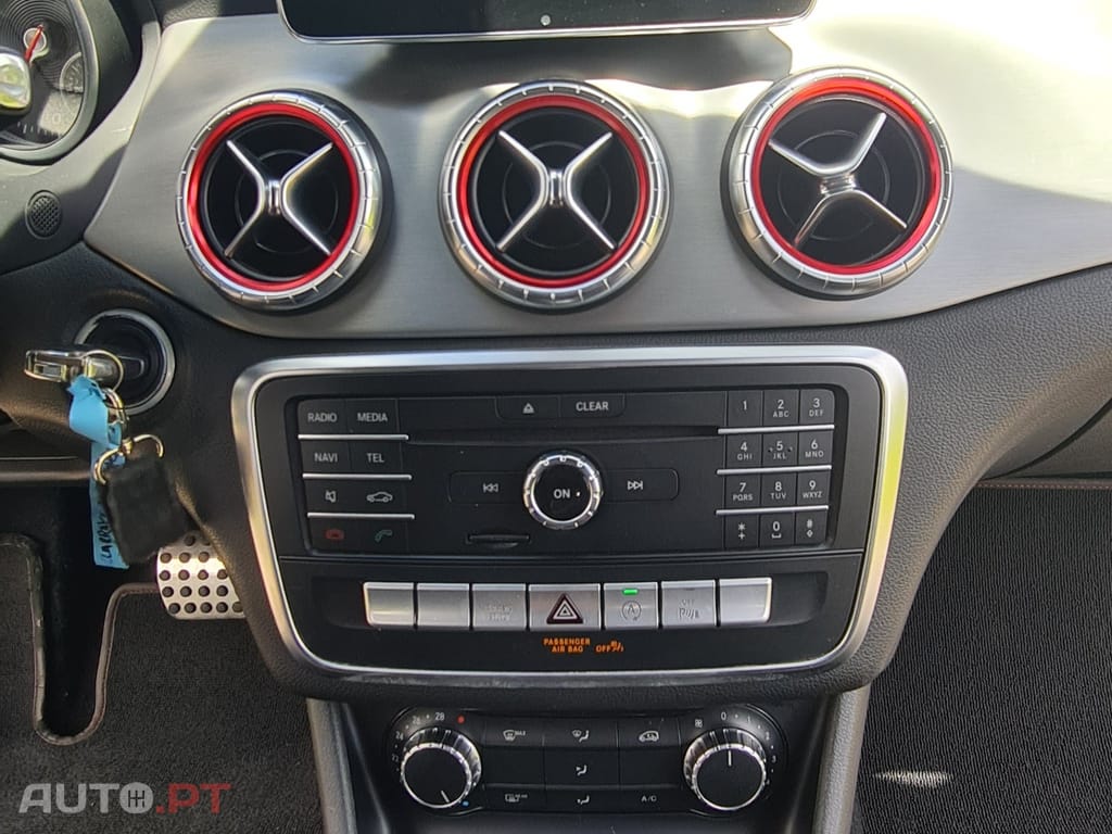 Mercedes-Benz CLA 220 d Shooting Brake AMG Line Aut.