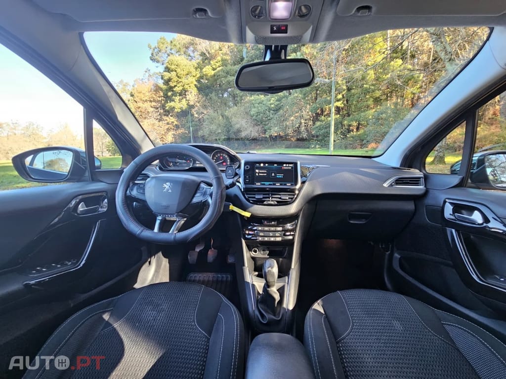 Peugeot 208 1.6 BlueHDi Allure