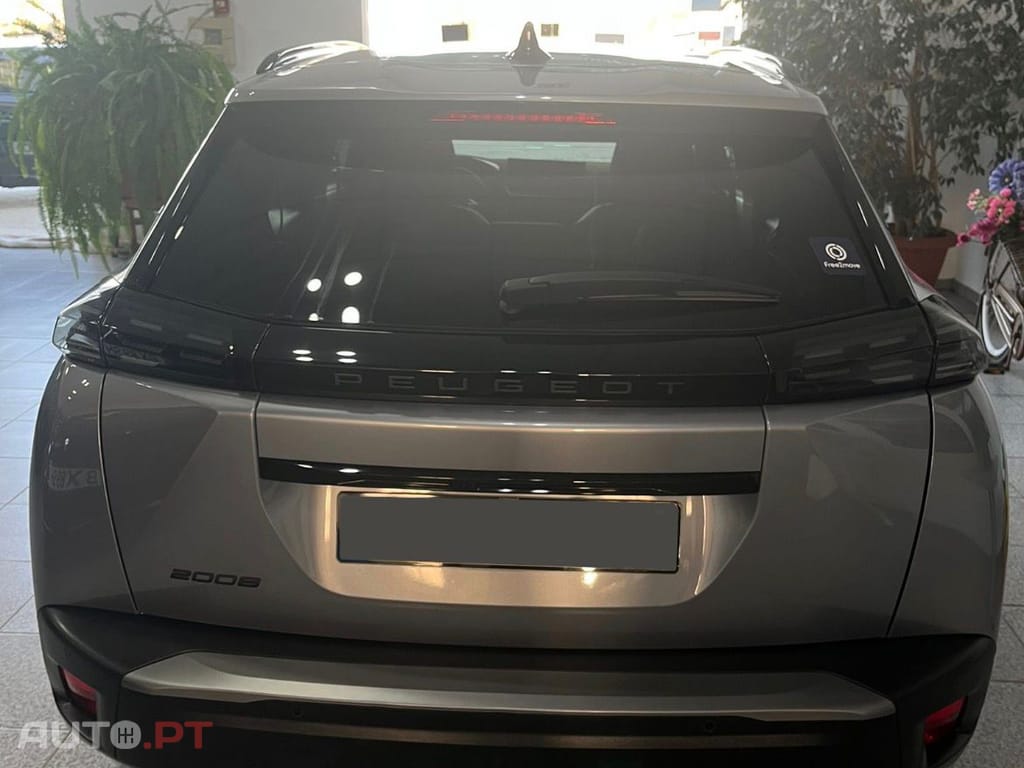 Peugeot 2008 ALLURE 1.2 PURETECH
