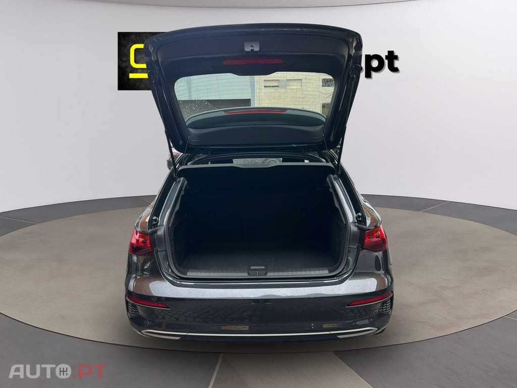 Audi A3 Sportback 30 TFSi Hybrid 