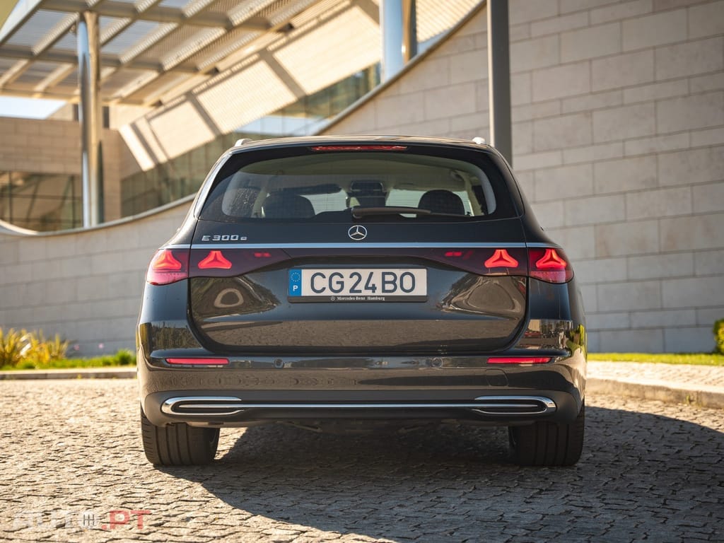 Mercedes-Benz E 300 e Avantgarde