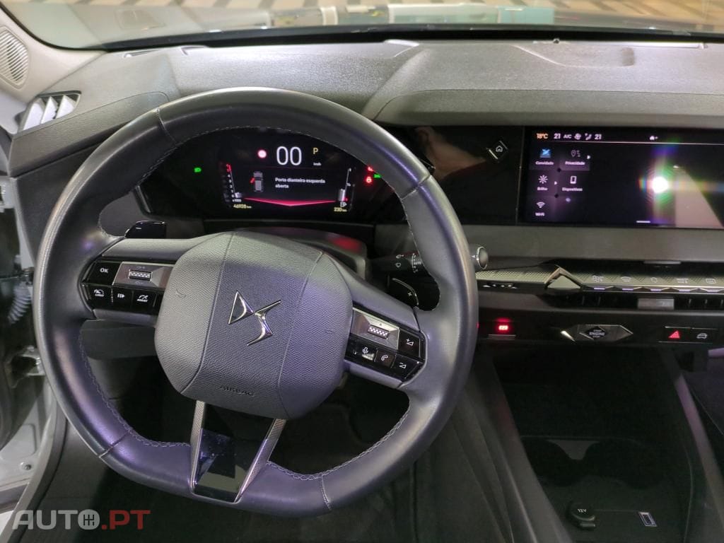 DS DS4 1.5 BlueHDi Bastille + EAT8