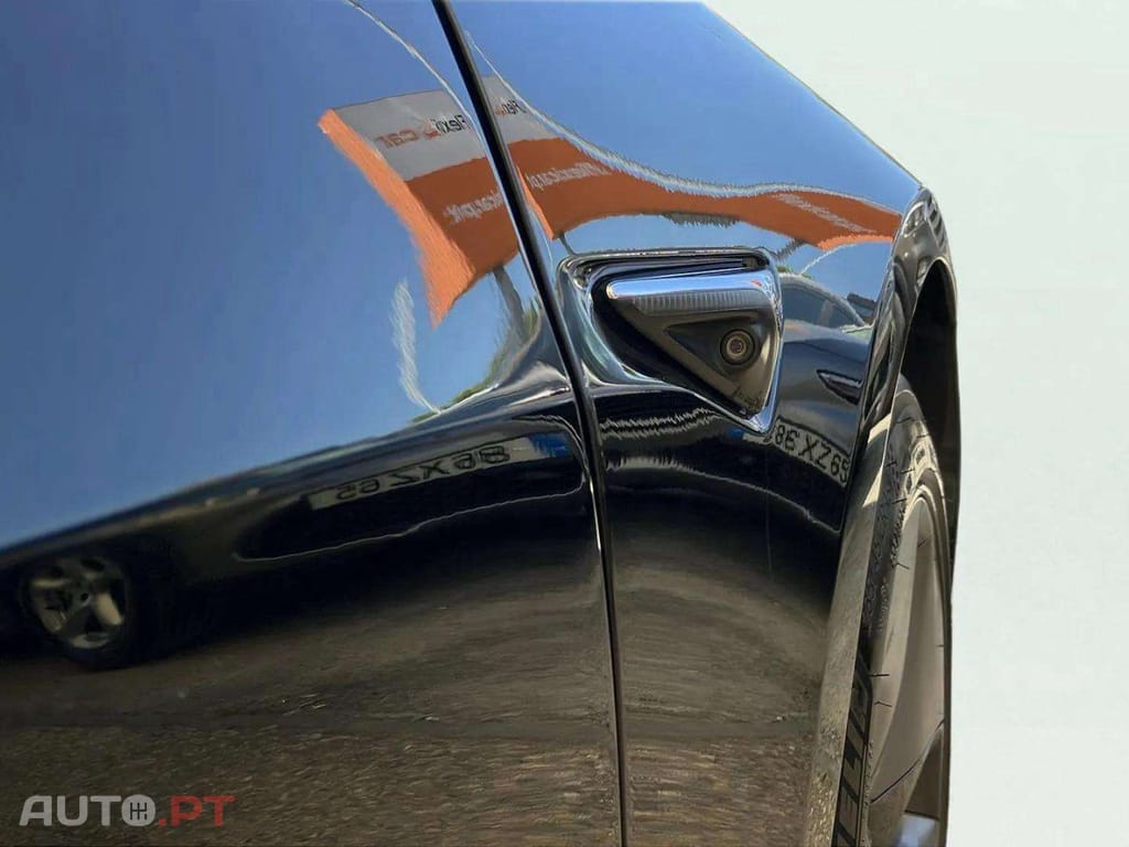 Tesla Model 3 Long-Range Dual Motor AWD