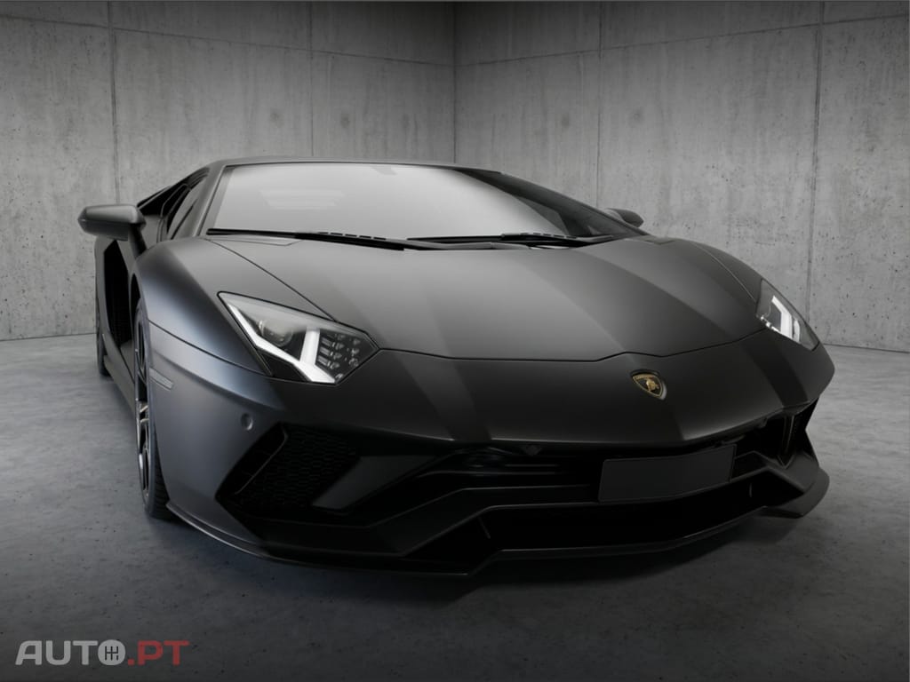 Lamborghini Aventador 6.5 V12 LP740-4 S