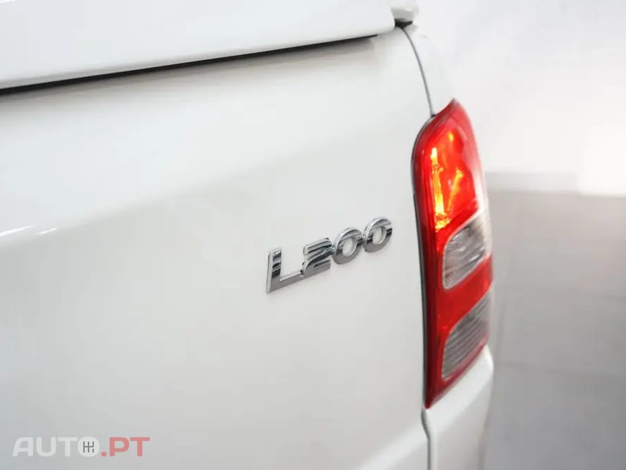 Mitsubishi L200 2.4 DI-D CD S.Cab 3L Instyle 4WD
