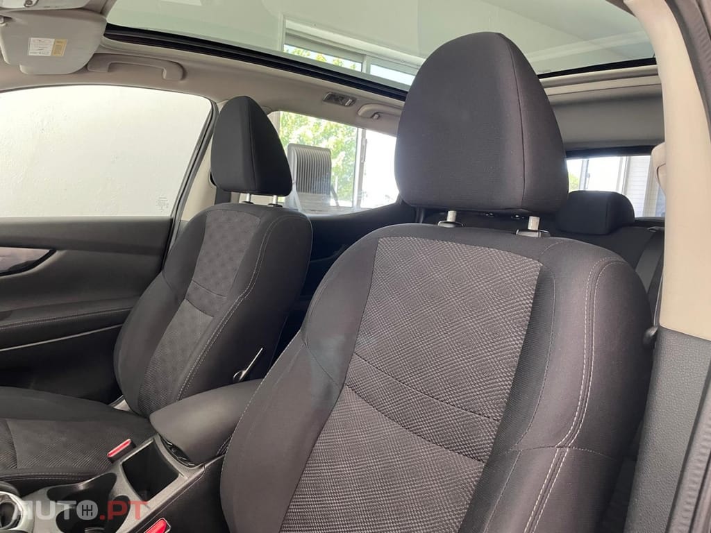 Nissan Qashqai 1.5 dCi N-Connecta 18 RS+PS
