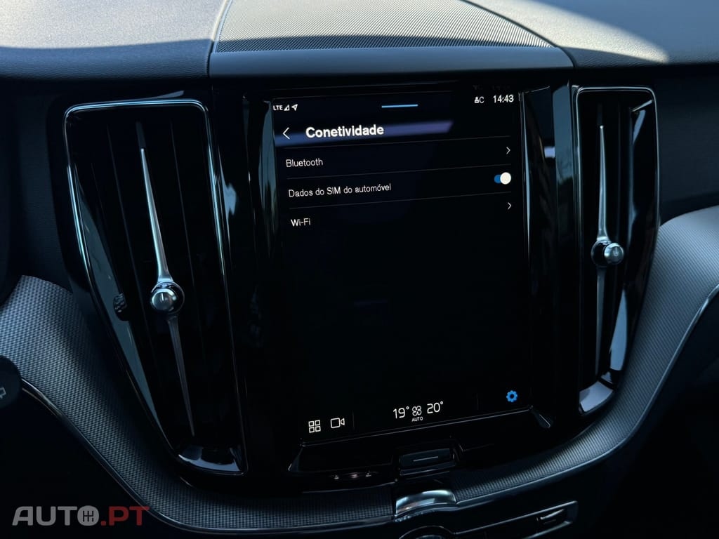 Volvo XC60 2.0 T6 PHEV Black Edition AWD