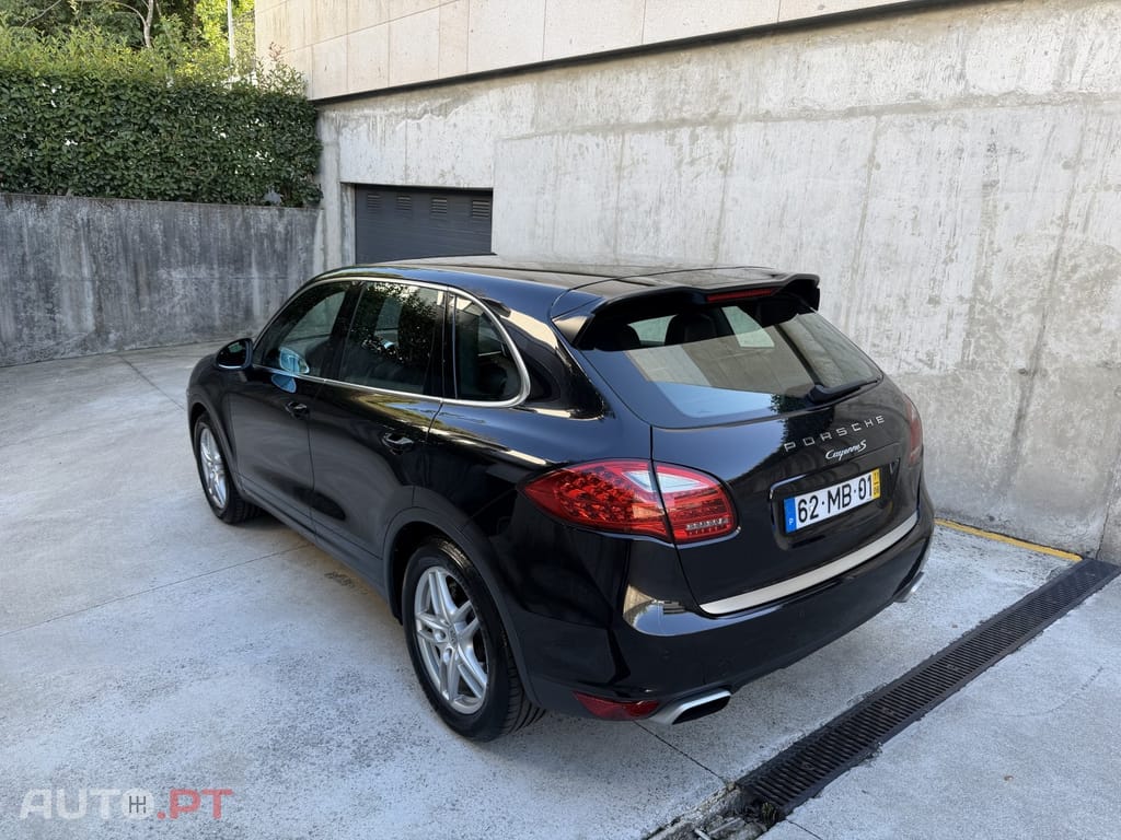 Porsche Cayenne S — fotografia 5