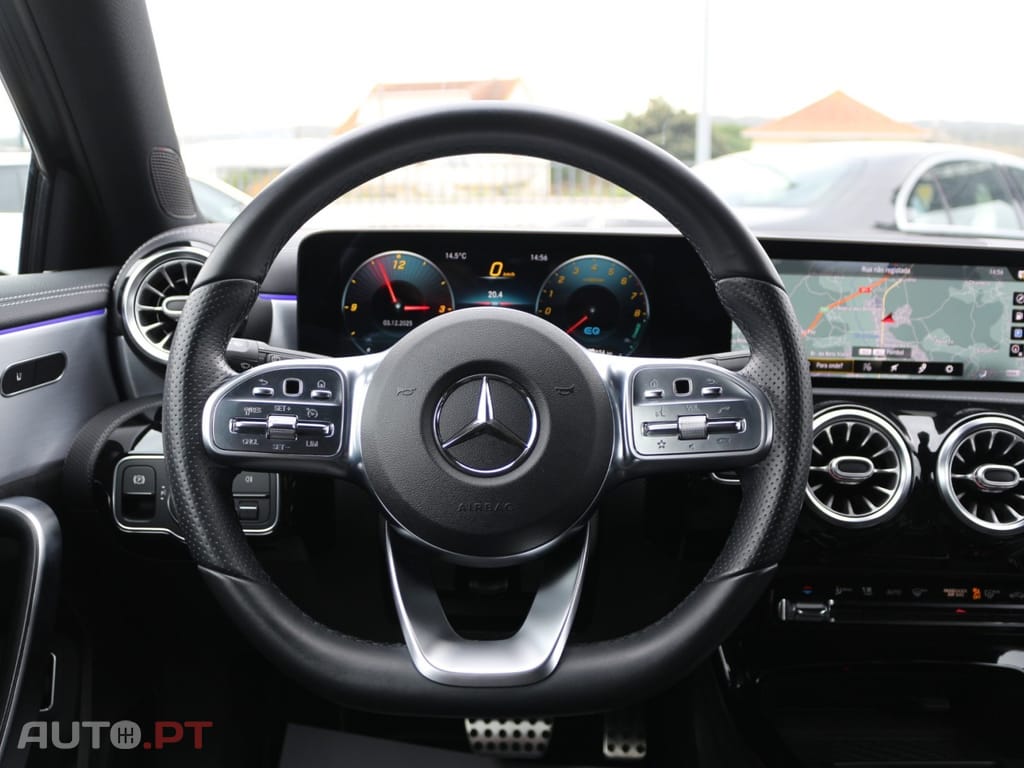 Mercedes-Benz A 250 e AMG Line