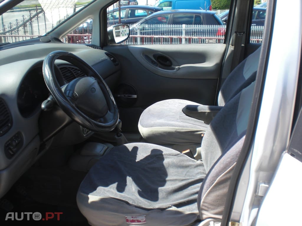 Ford Galaxy 1.9 TDi GLX