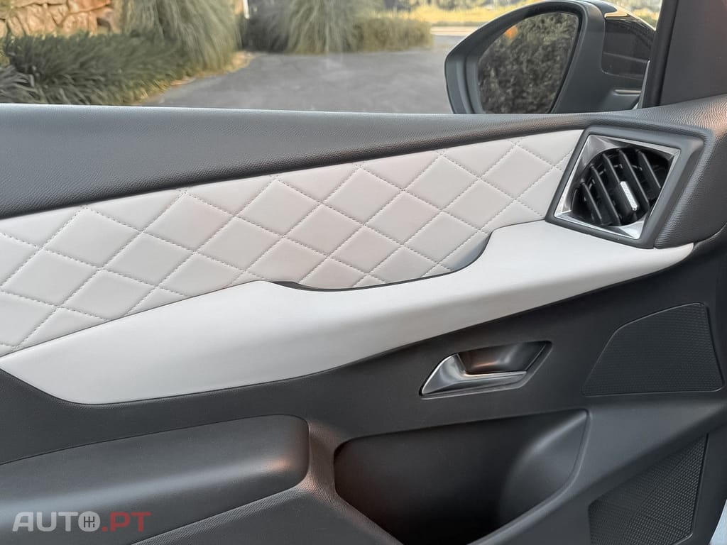 DS DS3 Crossback 1.2 PureTech Rivoli EAT8
