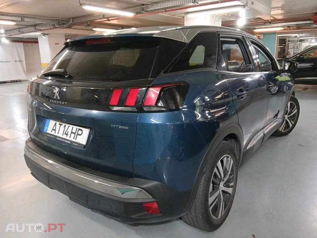 Peugeot 3008 1.6 Hybrid Allure e-EAT8