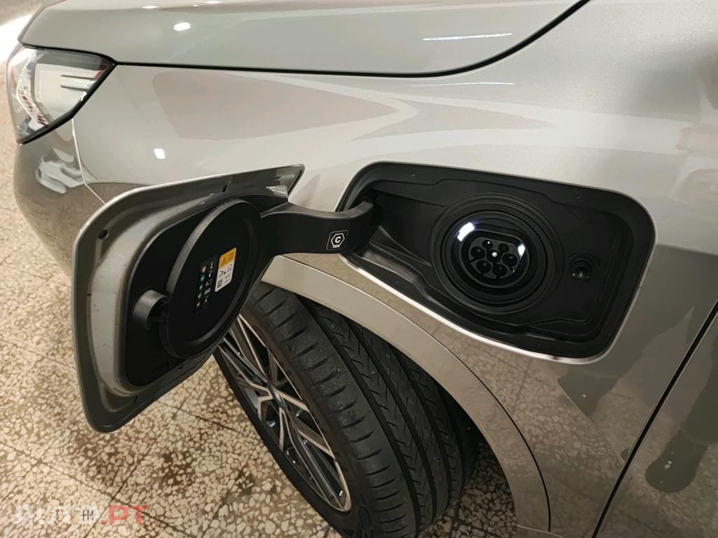 BMW X1 xDrive25e Pack Desportivo M