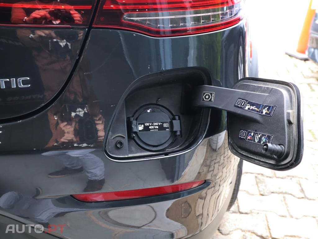 Mercedes-Benz GLC 300 AMG