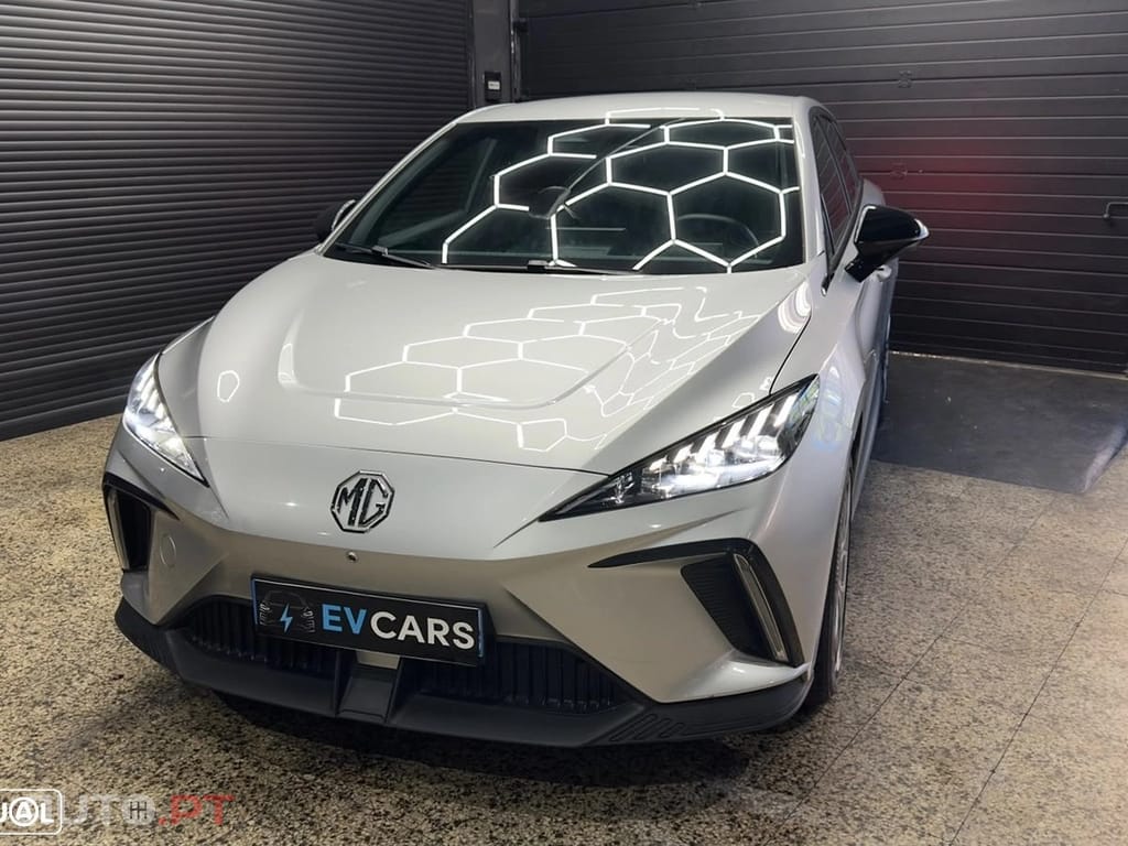 MG MG4 4 Luxury 64 kWh