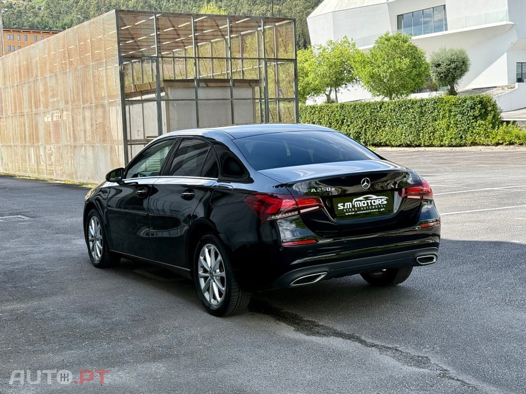 Mercedes-Benz A 250 e Progressive